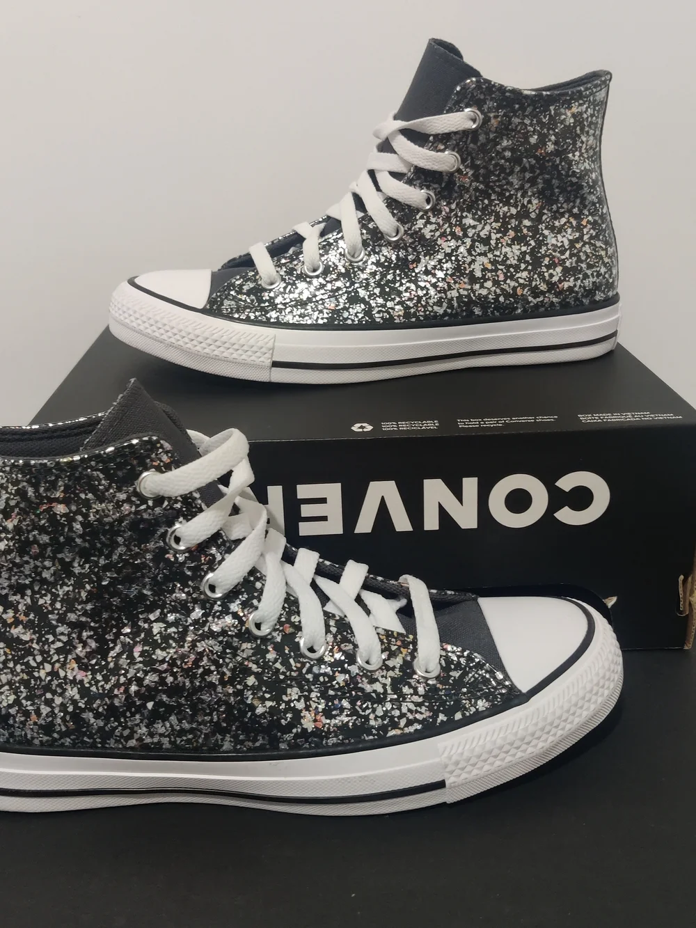 Kid's Converse Chuck Taylor All Star High Black Glitter Shoes / A09270C / Size 5